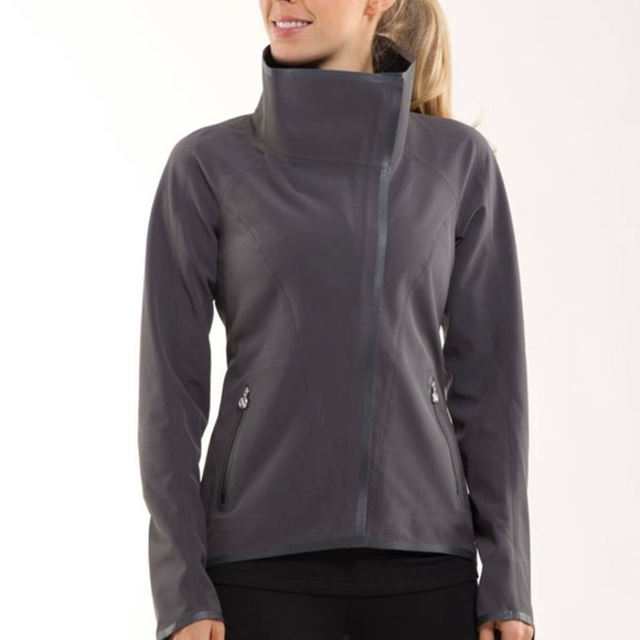 Lululemon Harmony soft shell jacket in grey size 4 - Picture 2 of 8